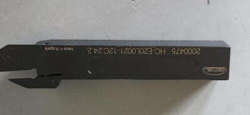 DESCRIPTION: (1) INDEXABLE CUTOFF TOOLHOLDER BRAND/MODEL: HERTEL 45738374 RETAIL$: 79.08 SIZE: 20mm SQ SHANK QTY: 1