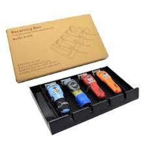 DESCRIPTION: (1) CLIPPER STORAGE TRAY WITH ANTI-SLIP MAT BRAND/MODEL: X-625 RETAIL$: $60.00 EA QTY: 1