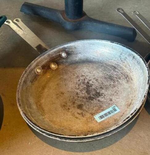 (2) - FRYING PANS