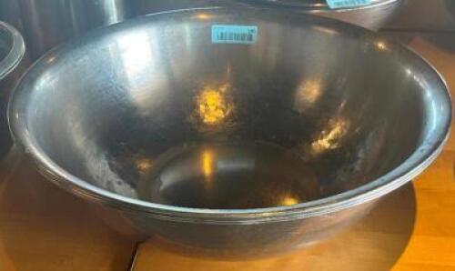 (2) - STAINLESS STEEL MIXING BOWLS