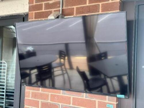 50" TELIVISION WITH WALL MOUNT