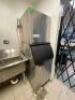 DESCRIPTION 334 LB. AIR COOLED ICE MACHINE CUBERO HEAD W/ 351LB ICE STORAGE BIN BRAND/MODEL ICE O MATIC ICE320HA ADDITIONAL INFORMATION 115V, 60 HZ, S - 4