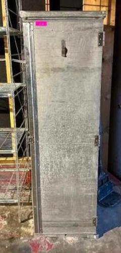 FULL SIZE ENCLOSED PAN RACK