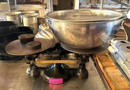 DESCRIPTION: VINTAGE DETECTO SCALE NO. 2 WITH WEIGHTS AND BOWL QTY: 1
