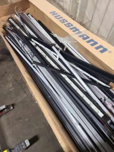 DESCRIPTION: (2) BOXES OF LED SCRAPS BRAND/MODEL: HUSSMANN INFORMATION: MUST COME INSPECT QTY: 2