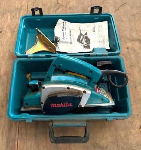 DESCRIPTION: MAKITA N1900B POWER PLANER BRAND/MODEL: MAKITA N1900B INFORMATION: 115V, 4 AMPS, 50-60 HZ, 15000 RPM LOCATION WAREHOUSE #1 MEZZANINE
