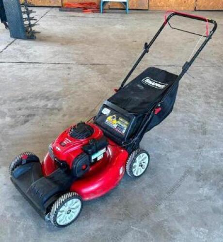 DESCRIPTION: TROY-BILT 21" SELF PROPELLED WALK BEHIND LAWN MOWER BRAND/MODEL: TROY-BILT 12A-A1BP723 LOCATION WAREHOUSE #2 SIZE: 21"