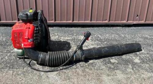 DESCRIPTION: REDMAX COMMERCIAL BACKPACK BLOWER BRAND/MODEL: REDMAX EBZ7500 LOCATION WAREHOUSE #2