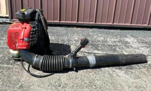 DESCRIPTION: REDMAX COMMERCIAL BACKPACK BLOWER BRAND/MODEL: REDMAX EBZ7500 LOCATION WAREHOUSE #2