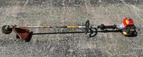 DESCRIPTION: REDMAX COMMERCIAL STRAIGHT SHAFT TRIMMER- 24.4 CC BRAND/MODEL: REDMAX BCZ260TS LOCATION WAREHOUSE #2