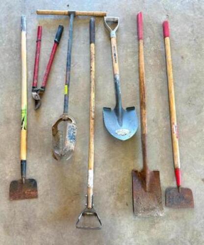 DESCRIPTION: ASSORTED GARDEN & HAND TOOLS AS SHOWN LOCATION WAREHOUSE #2