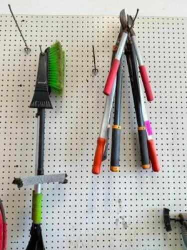 DESCRIPTION: (3) LANDSCAPING SHEARS AND (2) WINDSHIELD BRUSHES LOCATION: BUILDING 3 THIS LOT IS: ONE MONEY QTY: 1