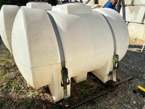 DESCRIPTION: ACE ROTO MOLD 535 GALLON PLASTIC TANK BRAND / MODEL: ACE ROTO ADDITIONAL INFORMATION RETAILS FOR $1100 LOCATION: BUILDING 5 / OUTSIDE QTY