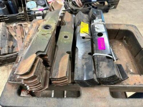DESCRIPTION: (1) LOT OF ASSORTED USED AND NEW MOWER BLADES LOCATION: BUILDING 6 THIS LOT IS: ONE MONEY QTY: 1