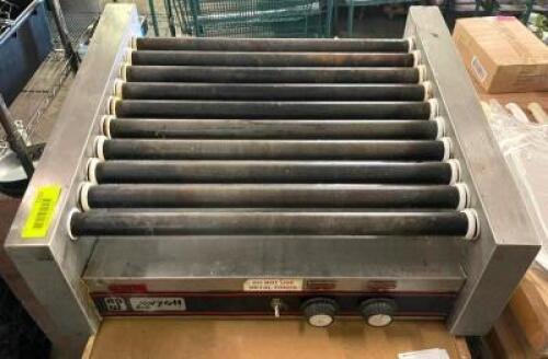 DESCRIPTION APW 18" COUNTER TOP ELECTRIC HOT DOG ROLLER. BRAND/MODEL APW LOCATION BAY 7 QUANTITY 1