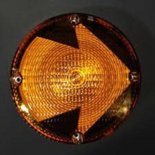 DESCRIPTION: (4) SCHOOL BUS TURN SIGNALS BRAND/MODEL: INTERNATIONAL FLEET SUPPLIES #3-78303 RETAIL$: $24.00 EA SIZE: 7 IN QTY: 4