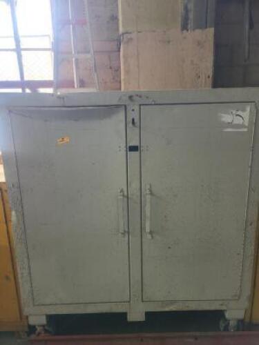DESCRIPTION: (1) INDUSTRIAL STORAGE CABINETINFORMATION: DENTED/SCRATCHED BUT PERFECTLY USEABLESIZE: 24" X 60" X 67 1/2"QTY: 1