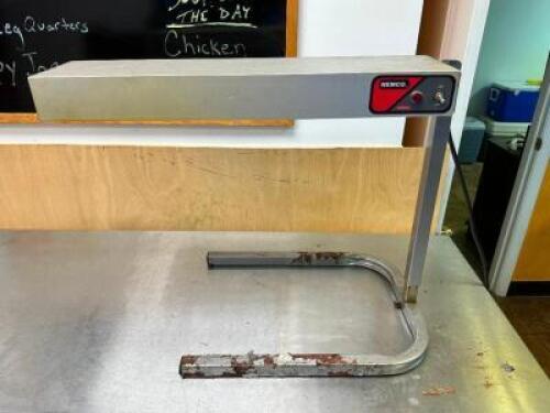 DESCRIPTION: NEMCO COUNTER TOP HEAT LAMP BRAND / MODEL: NEMCO 6152-24 ADDITIONAL INFORMATION 500 WATTS, 120 VOLT LOCATION: RESTAURANT QTY: 1