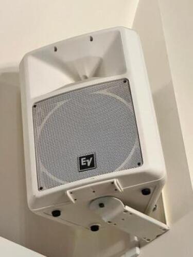 DESCRIPTION: EV SX100+ PASSIVE LOUDSPEAKER W/ WALL MOUNT BRAND / MODEL: EV SX100+ LOCATION: MAIN HALL QTY: 1