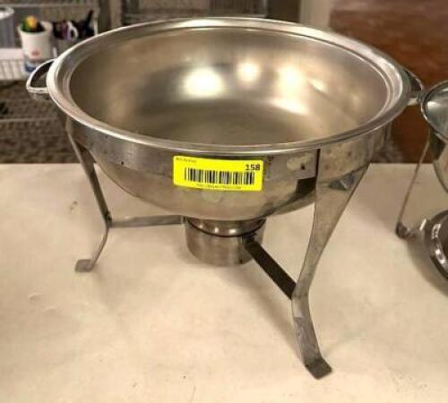 DESCRIPTION: 12" ROUND STAINLESS CHAFING DISH LOCATION: MAIN HALL QTY: 1