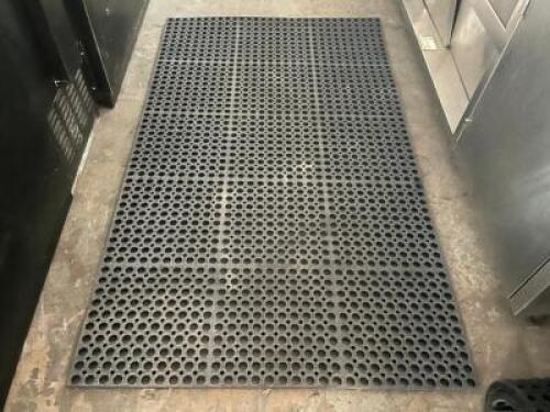 (8) 5' X 3' HEAVY DUTY BLACK RUBBER TRAFFIC MATS