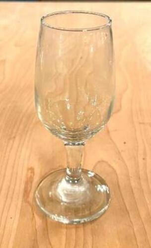 DESCRIPTION: (30) SMALL CHAMPAGNE GLASSES LOCATION: MAIN HALL QTY: 30