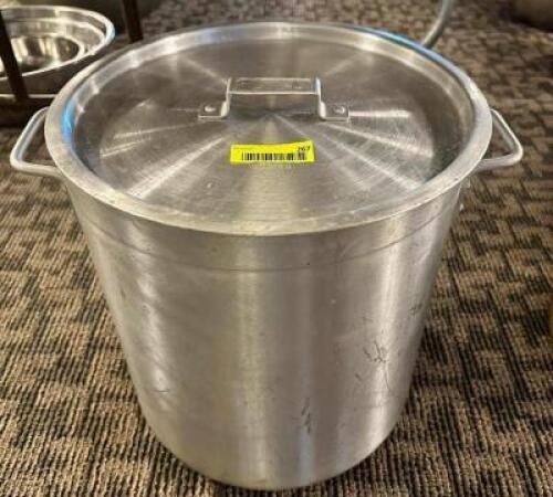 DESCRIPTION: 40 QT ALUMINUM STOCK POT W/ LID SIZE 40 QT LOCATION: MAIN HALL QTY: 1