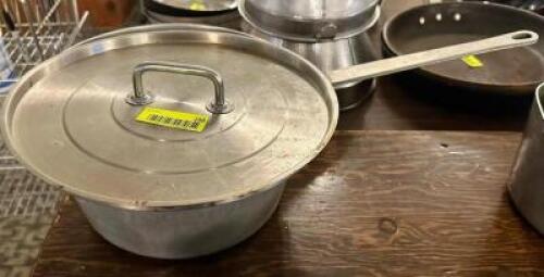 DESCRIPTION: 12" ALUMINUM SAUCE POT W/ LID LOCATION: MAIN HALL QTY: 1