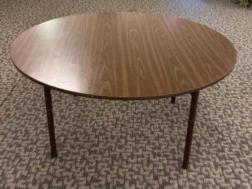 DESCRIPTION: 60" BANQUET TABLE LOCATION: MAIN HALL QTY: 1