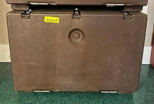 DESCRIPTION: INSULATED PAN CARRIER BRAND/MODEL: CARLISLE LOCATION: MAIN HALL QTY: 1