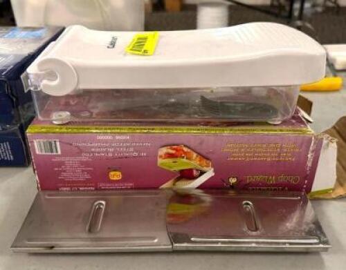 DESCRIPTION: ASSORTED KITCHEN CHOPPER/SLICER LOCATION: MAIN HALL QTY: 1