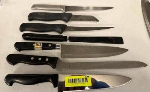 DESCRIPTION: (7) KITCHEN KNIVES LOCATION: MAIN HALL THIS LOT IS: SOLD BY THE PIECE QTY: 7