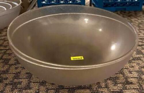 DESCRIPTION: (2) PLASTIC SALAD BOWLS LOCATION: MAIN HALL QTY: 2