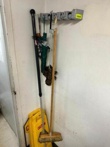DESCRIPTION: WALL MOUNTED TOOL HOLDER AND ASSORTED CLEANING SUPPLIES LOCATION: KITCHEN THIS LOT IS: ONE MONEY QTY: 1