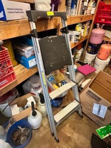 DESCRIPTION: FOLDING STEP LADDER LOCATION: KITCHEN QTY: 1
