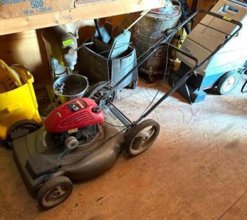 DESCRIPTION: 22" LAWN MOWER WITH BRIGGS & STRATTON ENGINE BRAND/MODEL: CRAFTSMAN 917.379371 LOCATION: SHED QTY: 1