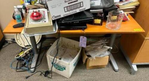 DESCRIPTION: OFFICE TABLE/DESK INFORMATION: CONTENTS NOT INLCUDED SIZE: 48"X31"X28" LOCATION: MAIN OFFICE QTY: 1