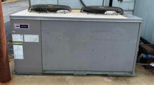 DESCRIPTION: CARRIER 20 TON CONDENSOR BRAND / MODEL: CARRIER 38AKS024---521-- ADDITIONAL INFORMATION 208/230 VOLT, 3 PHASE QTY: 1
