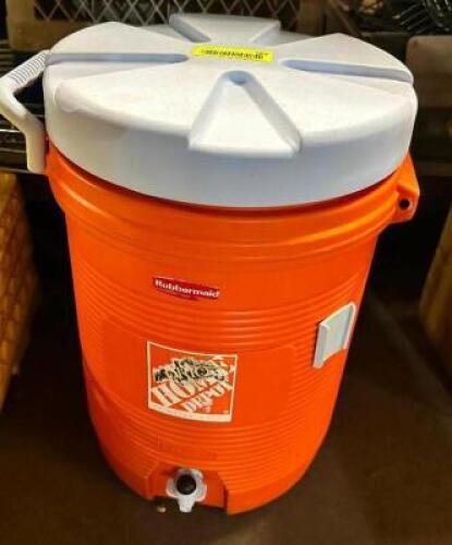 DESCRIPTION: 5 GALLON IGLOO WATER COOLER SIZE 5 GALLON LOCATION: BAY 7 QTY: 1