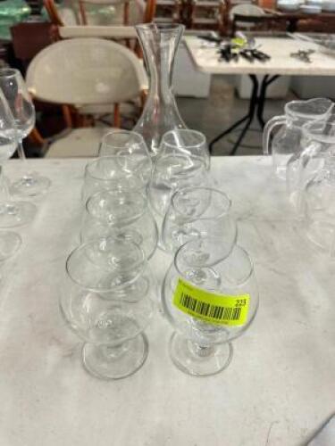 DESCRIPTION: (8) BRANDY SNIFTERS AND (1) CARAFE LOCATION: BAY 6 THIS LOT IS: SOLD BY THE PIECE QTY: 9