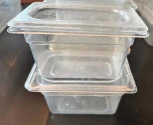 DESCRIPTION: (18) 1/9 SIZE PLASTIC INSERTS W/ LIDS ADDITIONAL INFORMATION 4" DEEP.&nbsp; (1) has no lid LOCATION: FRONT THIS LOT IS: SOLD BY THE PIECE QTY: