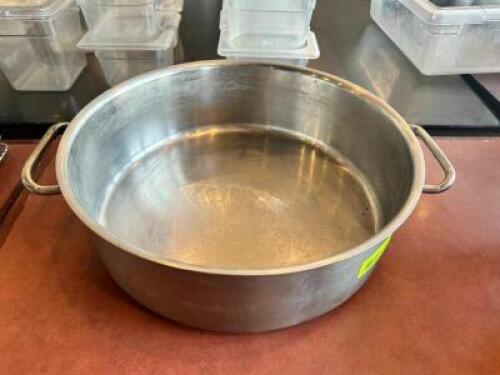 DESCRIPTION: VOLLRATH 15" STAINLESS INDUCTION STOCK POT BRAND / MODEL: VOLLRATH SIZE 15" LOCATION: FRONT QTY: 1