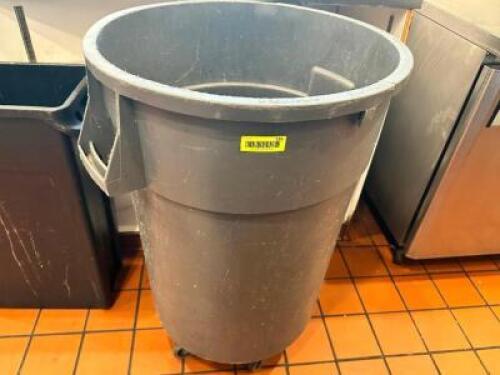 DESCRIPTION: 44 GALLON BRUTE TRASH CAN BRAND / MODEL: RUBBERMAID ADDITIONAL INFORMATION W/ DOLLY LOCATION: KITCHEN QTY: 1