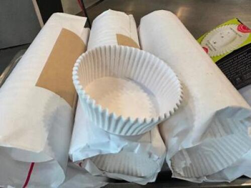 DESCRIPTION: (1) LOT OF PAPER QUICHE / MUFFIN WRAPPERS LOCATION: KITCHEN THIS LOT IS: ONE MONEY QTY: 1