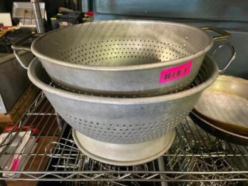 (2) ALUMINUM COLANDERS.