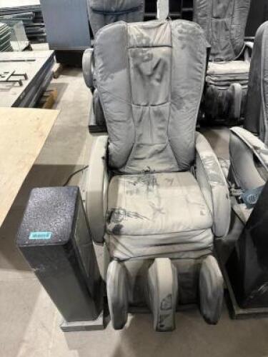 PANASONIC CASH OPERATED MASSAGE CHAIR LOUNGER