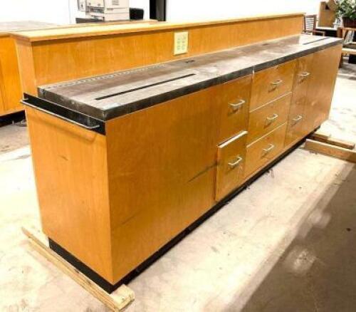 10' RETAIL DISPLAY COUNTER