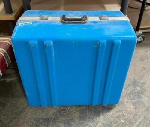 LARGE STORAGE CASE