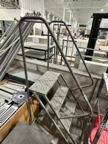 ROLLING PORTABLE STAIR CASE W/ HAND RAILS