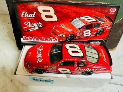 DESCRIPTION: DALE EARNHARDT COLLECTIBEL MODEL CAR INFORMATION: NEW SIZE: 10"X4" QTY: 1